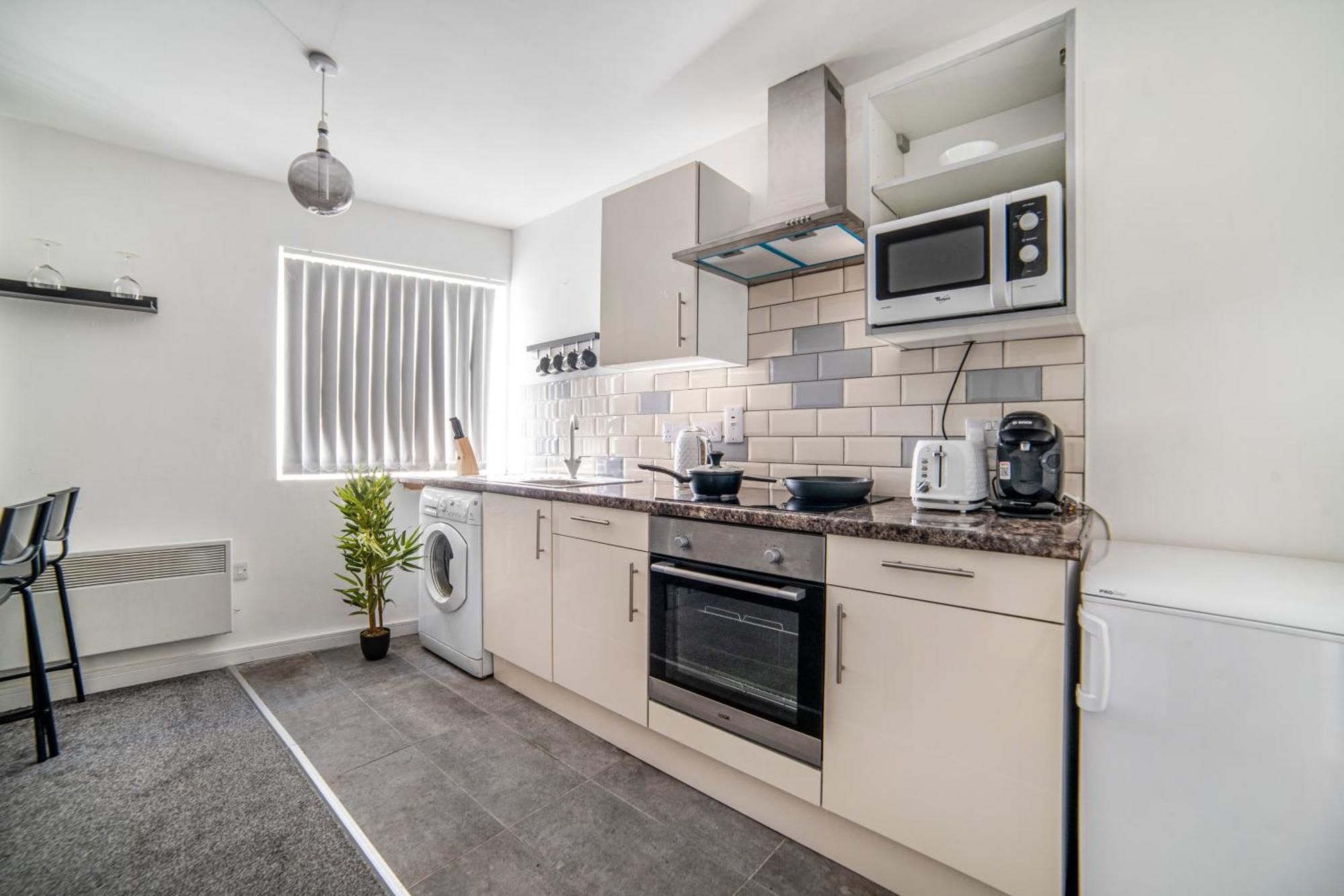 - - Sleeps 6 - 97ws Apartment Leicester